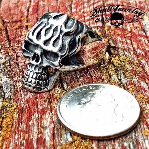 Play'n With Fire - Skull Ring (#025)